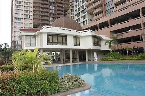 Edge @ Tivoli Garden Residences Hotel