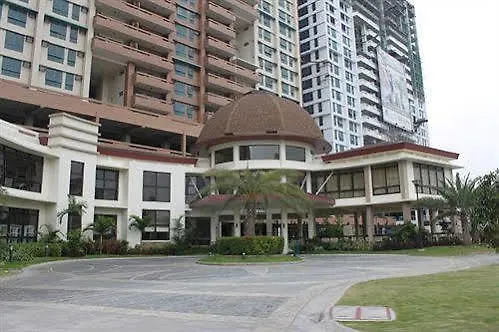 Edge @ Tivoli Garden Residences